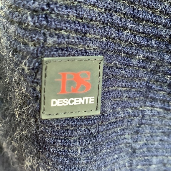 DESCENTE large wool zip front vest - Picture 2 of 6